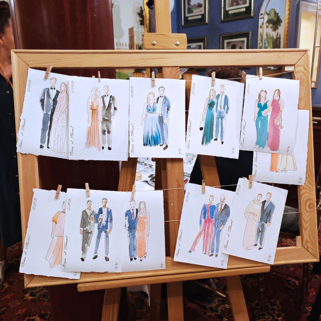 Performance artistique live painting : aquarelles des mariés et de leurs invités au cœur du vignoble bordelais.